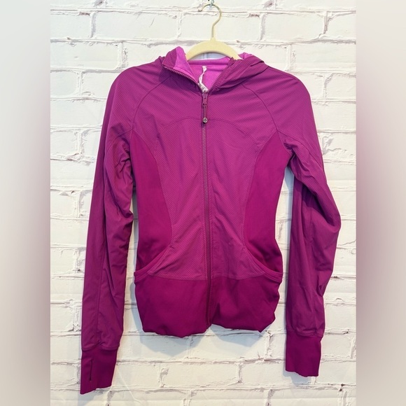 Lululemon In Flux Jacket Reversible Regal Plum Swift Reversible Luon Hood size 6 - Picture 1 of 6